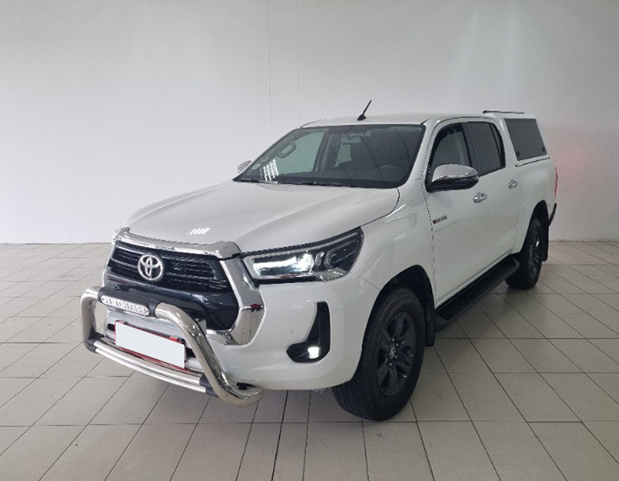 Toyota Hilux, GD6 Double Cab with Canopy White
